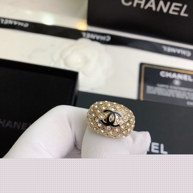 Ch*el rings
